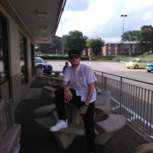 Meet your Posher, Dominic